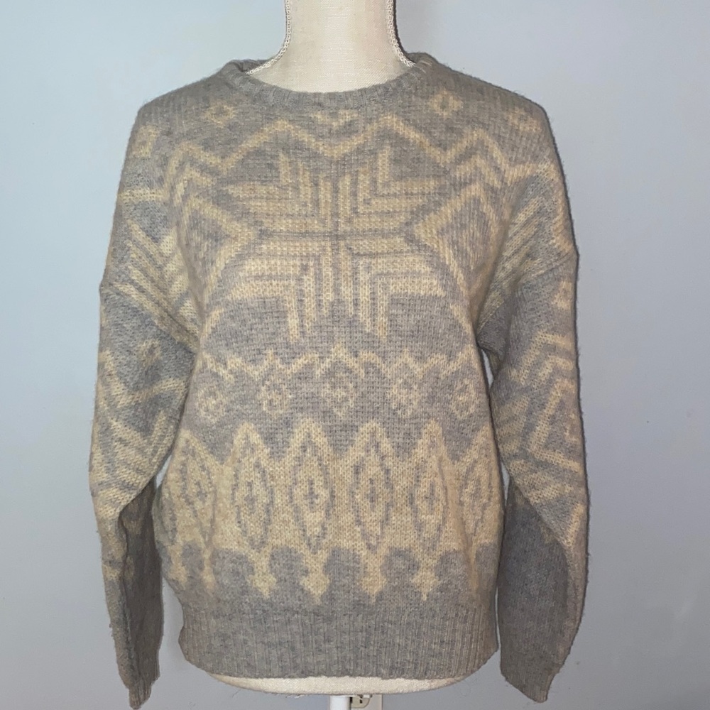 Women's Crewneck Shetland Wool  Fair Isle Sweater in Gray & Cream